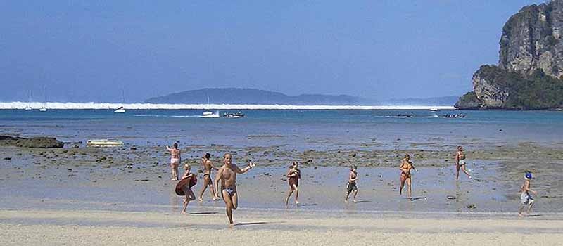 Tsunami strand Thailand