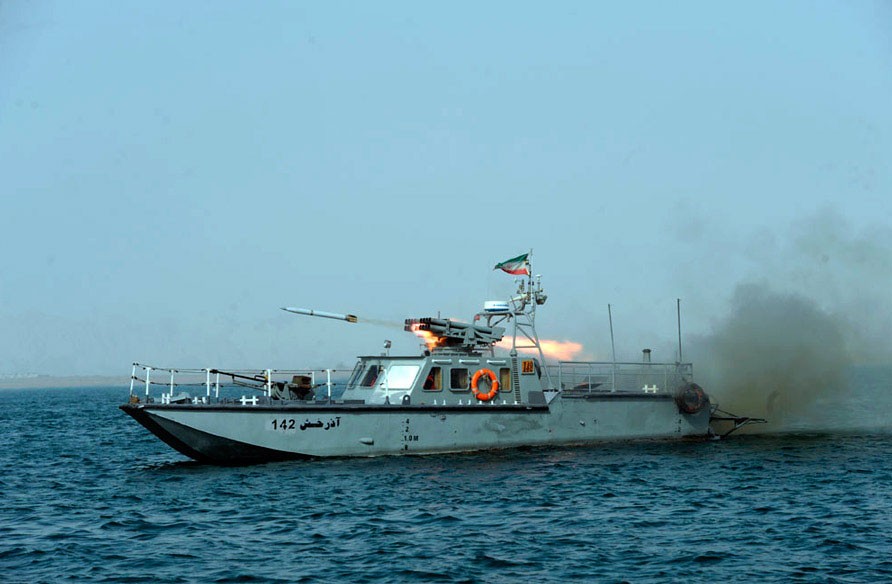 Een schip van het leger van Iran